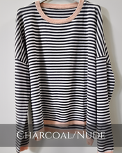 Load image into Gallery viewer, Skipper Peysa 6 Litir