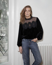 Load image into Gallery viewer, Naomi Velvet Toppur Black