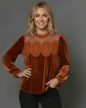 Load image into Gallery viewer, Naomi Velvet Toppur Spice