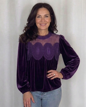 Load image into Gallery viewer, Naomi Velvet Toppur Purple
