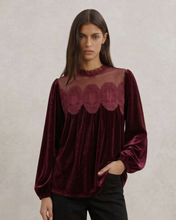 Load image into Gallery viewer, Naomi Velvet Toppur Wine