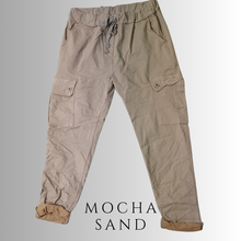 Load image into Gallery viewer, Ítalskar Magic Cargo Buxur