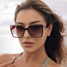 Load image into Gallery viewer, Maxi Sólgleraugu