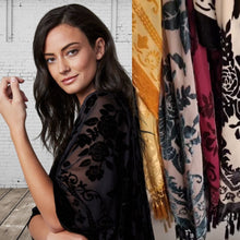 Load image into Gallery viewer, Flauelis kimono