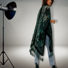 Load image into Gallery viewer, Flauelis kimono