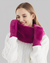 Load image into Gallery viewer, Skinnkragi Faux Fur
