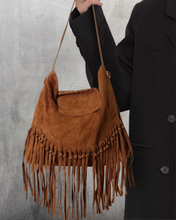 Load image into Gallery viewer, Harley Ítölsk Rúskinnstaska Cognac
