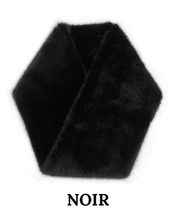 Load image into Gallery viewer, Skinnkragi Faux Fur
