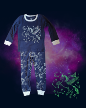 Load image into Gallery viewer, Glow Náttföt Einhyrningur
