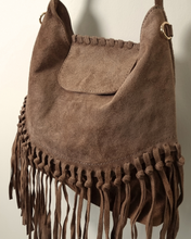 Load image into Gallery viewer, Harley Ítölsk Rúskinnstaska Mocha
