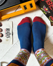 Load image into Gallery viewer, Bítlarnir Sokkar Sgt. Pepper Drum
