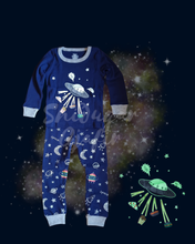 Load image into Gallery viewer, Glow Náttföt UFO
