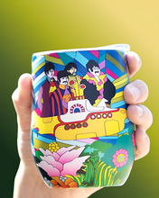Load image into Gallery viewer, Bítlarnir Yellow Submarine Bolli 350 ml
