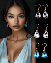 Load image into Gallery viewer, The Cora Drop Eyrnalokkar
