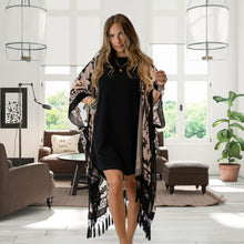 Load image into Gallery viewer, Flauelis Kimono Tan
