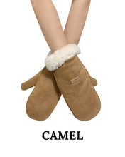 Load image into Gallery viewer, Gervi Rúskinn Hattar &amp; Lúffur
