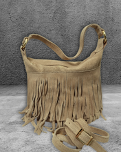 Load image into Gallery viewer, Tanis Ítölsk Rúskinnstaska Beige
