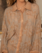 Load image into Gallery viewer, Last Queen Paris Skyrta Paisley

