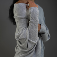 Load image into Gallery viewer, Grace Peysa Light Grey
