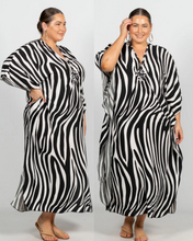 Load image into Gallery viewer, Zebra Kaftan - Mjúkt Rayon
