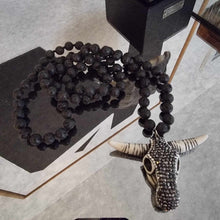 Load image into Gallery viewer, Crew Lotus Skull Hálsmen
