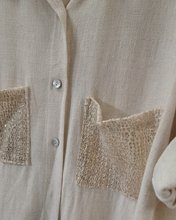 Load image into Gallery viewer, Farah Viscose/Hör Skyrta 38-44
