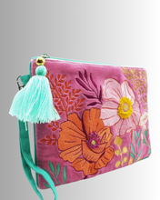 Load image into Gallery viewer, Posy Pink Sléttflauel Snyrtitaska
