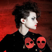 Load image into Gallery viewer, Eyrnalúppan Skull
