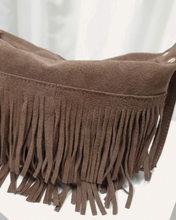 Load image into Gallery viewer, Tanis Ítölsk Rúskinnstaska Mocha
