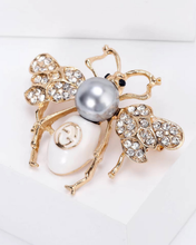 Load image into Gallery viewer, Queen Bee Næla
