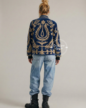 Load image into Gallery viewer, Arvin Velvet Jakki Blue Jay
