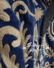 Load image into Gallery viewer, Arvin Velvet Jakki Blue Jay
