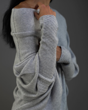 Load image into Gallery viewer, Grace Peysa Light Grey
