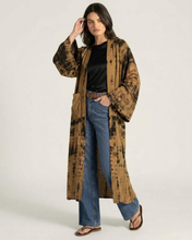 Load image into Gallery viewer, Sunny Kimono Handlitaður

