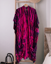 Load image into Gallery viewer, Handlitaður Kimono
