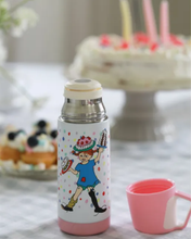 Load image into Gallery viewer, Lína Langsokkur Hitabrúsi
