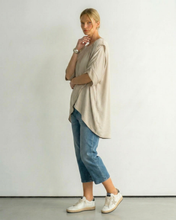 Load image into Gallery viewer, Allegra Cross Satin toppur
