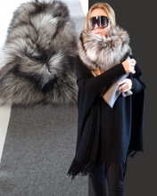 Load image into Gallery viewer, Melrakki Refaskinn
