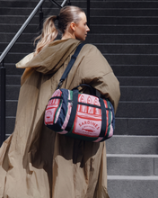 Load image into Gallery viewer, Taska Sardin Pink Red
