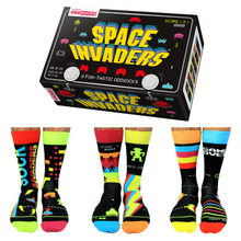 Load image into Gallery viewer, Space Invaders &quot;Tölvuleikjasokkar&quot; Sokkar St 39-46
