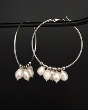 Load image into Gallery viewer, Orbit Ferskvatnsperlu Eyrnalokkar
