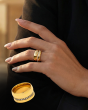 Load image into Gallery viewer, Freya Hringur
