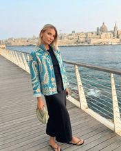 Load image into Gallery viewer, Arvin Velvet Jakki Sky
