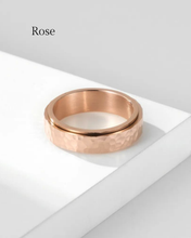 Load image into Gallery viewer, Hamarinn Snúningshringur
