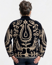 Load image into Gallery viewer, Arvin Velvet Jakki Black/Blue
