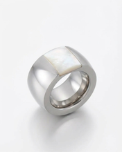 Load image into Gallery viewer, Abalone Hringur
