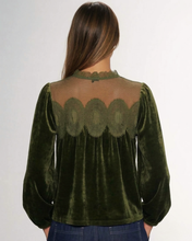 Load image into Gallery viewer, Naomi Velvet Toppur Army Green
