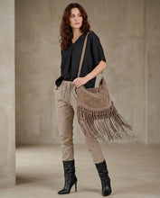 Load image into Gallery viewer, Harley Ítölsk Rúskinnstaska Mocha
