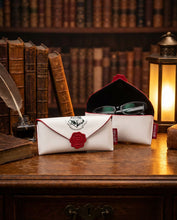 Load image into Gallery viewer, Harry Potter Gleraugnahulstur
