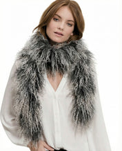 Load image into Gallery viewer, Ekta Lambaskinn
